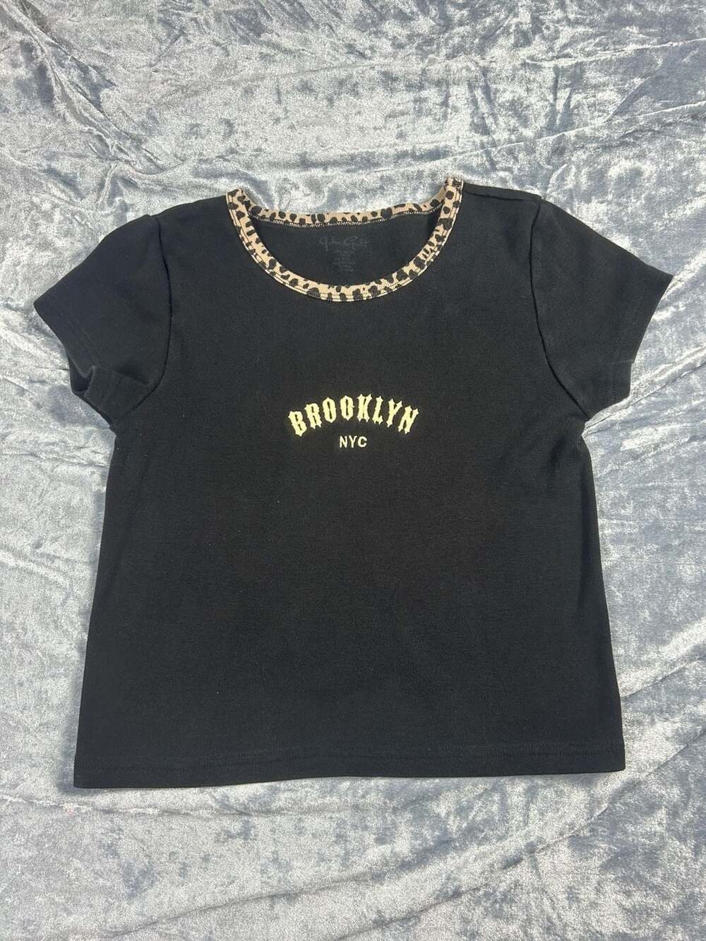 John Galt Brandy Melville Black Brooklyn NYC T-Shirt Leopard Collar Crop Top